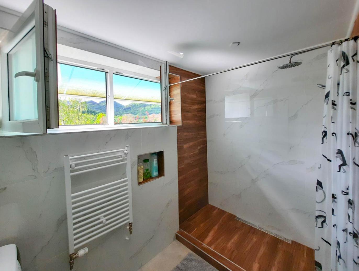 Deerwood Villa-Modern Cozy Apartment With Castle View Bled Eksteriør billede
